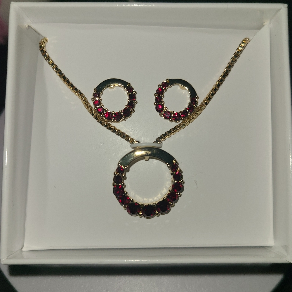 Nine West Gold And Red Necklace And Earring Set New In Box